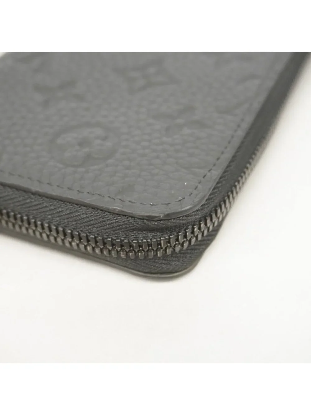 Louis Vuitton Wallet Monogram Taurillon Zippy Walletvertical Noir